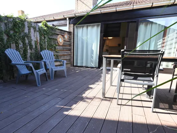 Vakantiehuis lijsterstraat 4 cadzand tuinterras schuifpui