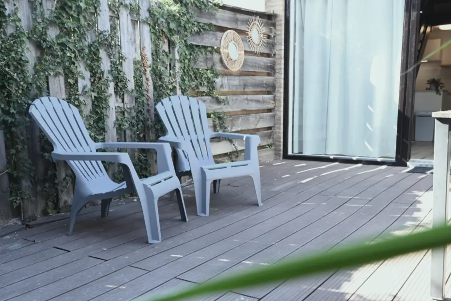 Vakantiehuis lijsterstraat 4 cadzand tuinterras lounge stoelen cover