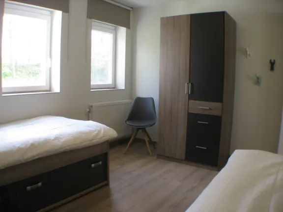 Bungalow nachtegalenstraat 5 cadzand bad slaapkamer 2 kast