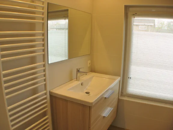 Bungalow nachtegalenstraat 5 cadzand bad wastafel