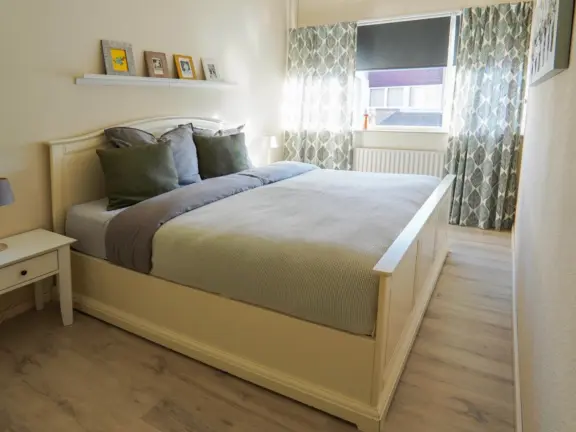 Ferienhaus sleedoornstraat 10 cadzand masterbedroom