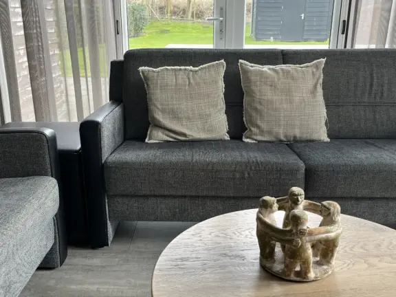 Vakantiehuis villa nausikaa sterntjeslaan 10a cadzand woonkamer bank detail