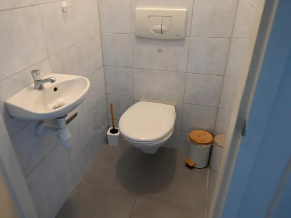 Vakantiehuisje cadzand sunset vuurdoornstraat 6 toilet