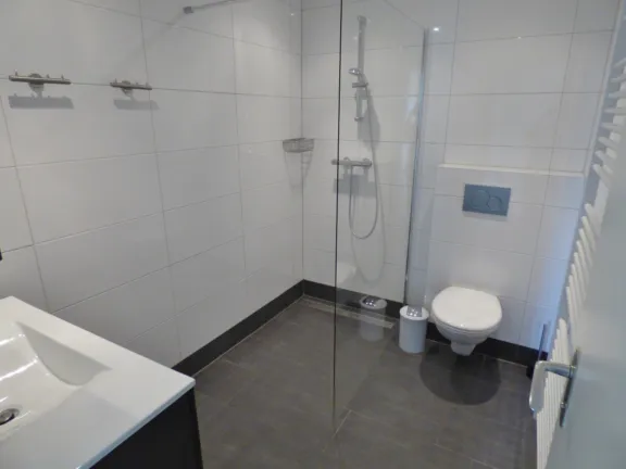 Appartement villa desto hennquinlaan 25 cadzand bad toilet