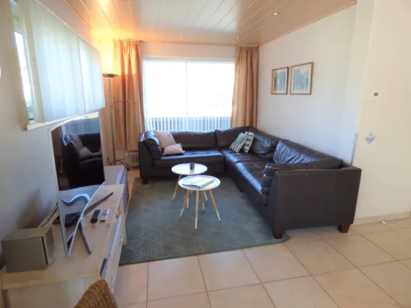 Appartement steemare parterre hennequinlaan 21 cadzand woonkamer