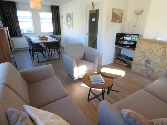 Appartement neptunus cadzand hennequinlaan 23a woonkamer compleet1