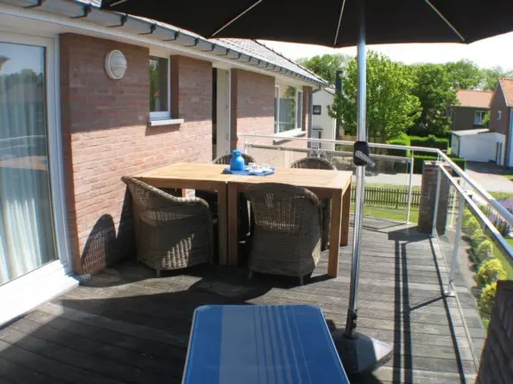 Appartement alledeske boven hennequinlaan 25c cadzand balkon