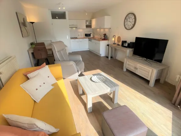 Wohnung meidoornstraat 14 cadzand bad wohnzimmer