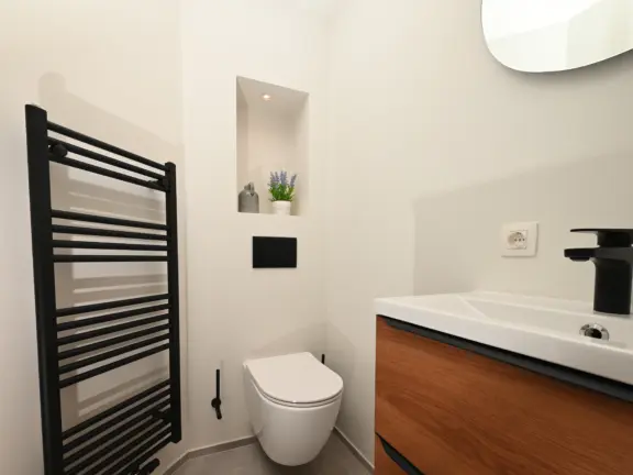 Appartement aan zee cadzand bad deurloo 53 05 badkamer 2