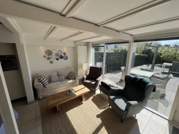 Vakantiehuis cadzand sincfal 13 woonkamer