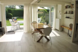Vakantiehuisje cadzand sincfal 16 woonkamer zon