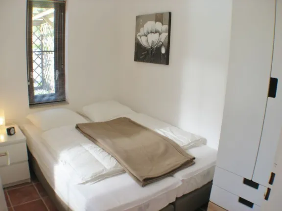 Vakantiehuisje spaanse galeien 23 cadzand slaapkamer beneden 2