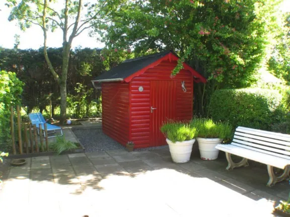 Vakantiehuisje spaanse galeien 23 cadzand tuinhuisje