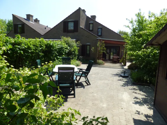 Spaanse galeien 24 vakantiehuis cadzand tuinpad