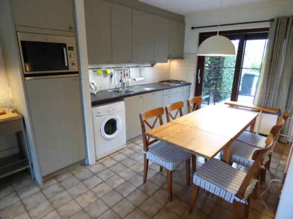 Spaanse galeien 66 vakantiehuisje cadzand keuken