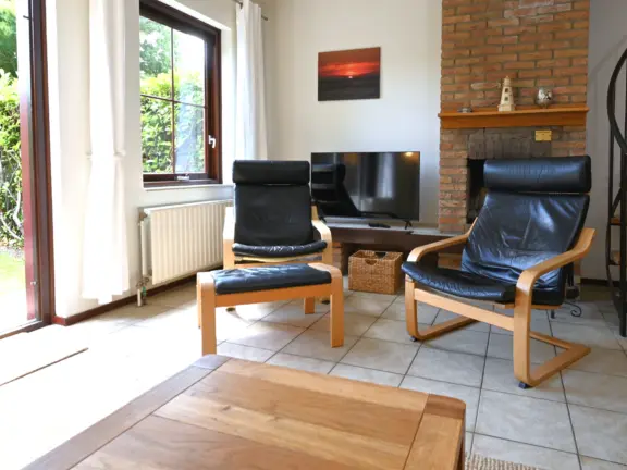 Spaanse galeien 67 cadzand woonkamer stoelen