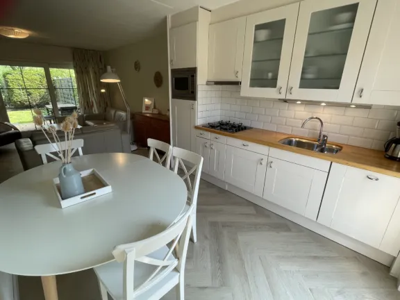 Spaanse galeien 68 cadzand bad keuken eethoek