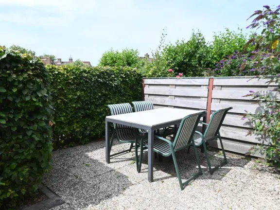 Spaanse galeien 68 cadzand bad voortuin tuintafel