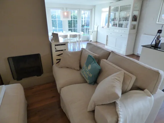 Villa kakelbont grote christoffelstraat 32 cadzand woonkamer haard