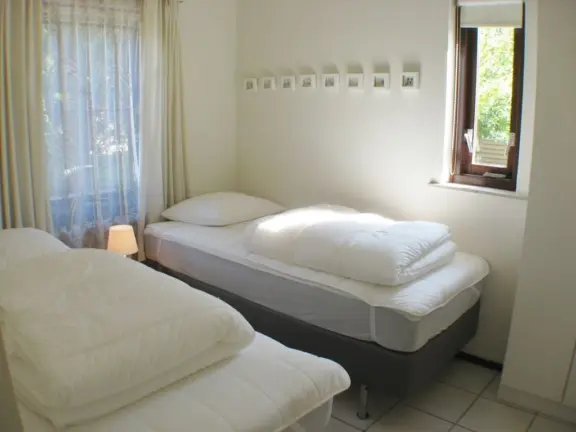 Ferien bungalow joannas hof grote christoffelstraat 15 cadzand schlafzimmer 1