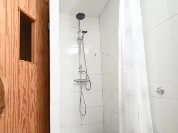 Bungalow kaapvaartstraat 5 cadzand hakuna matata sauna douche