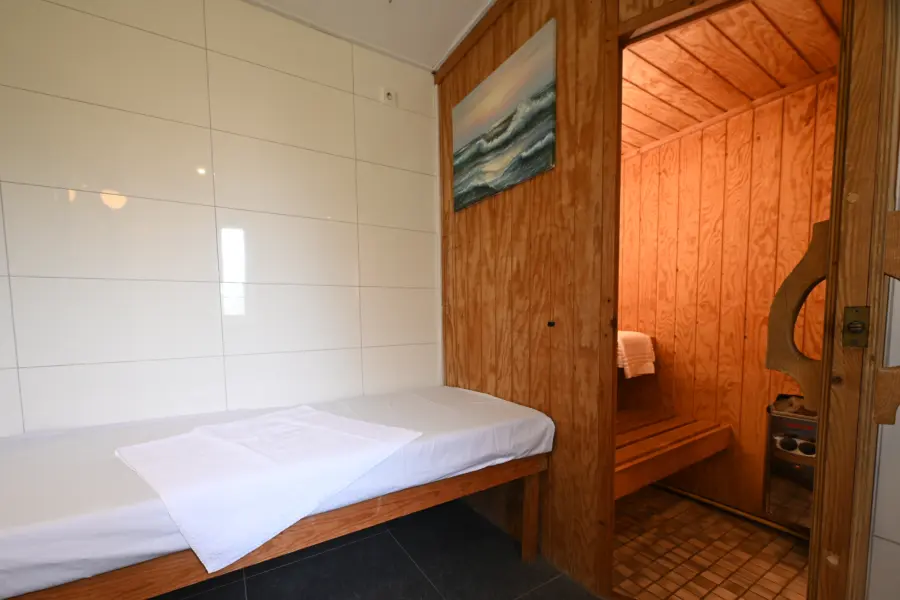 Bungalow kaapvaartstraat 5 cadzand hakuna matata sauna bed