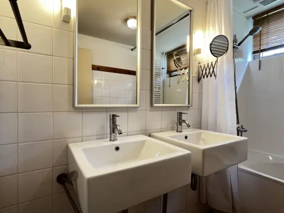 Vakantiehuis Matabiche kaapvaartstraat 7 cadzand badkamer wastafel