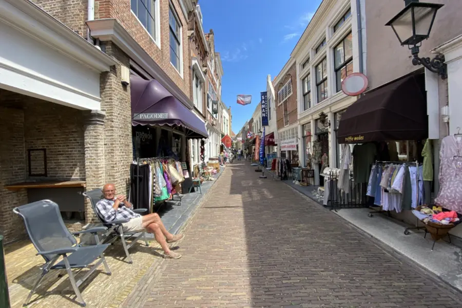 Zierikzee winkelstraatje